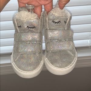 GAP Silver Unicorn High Top Sneakers. Size 6